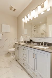 Bathroom With Beautiful Finishes