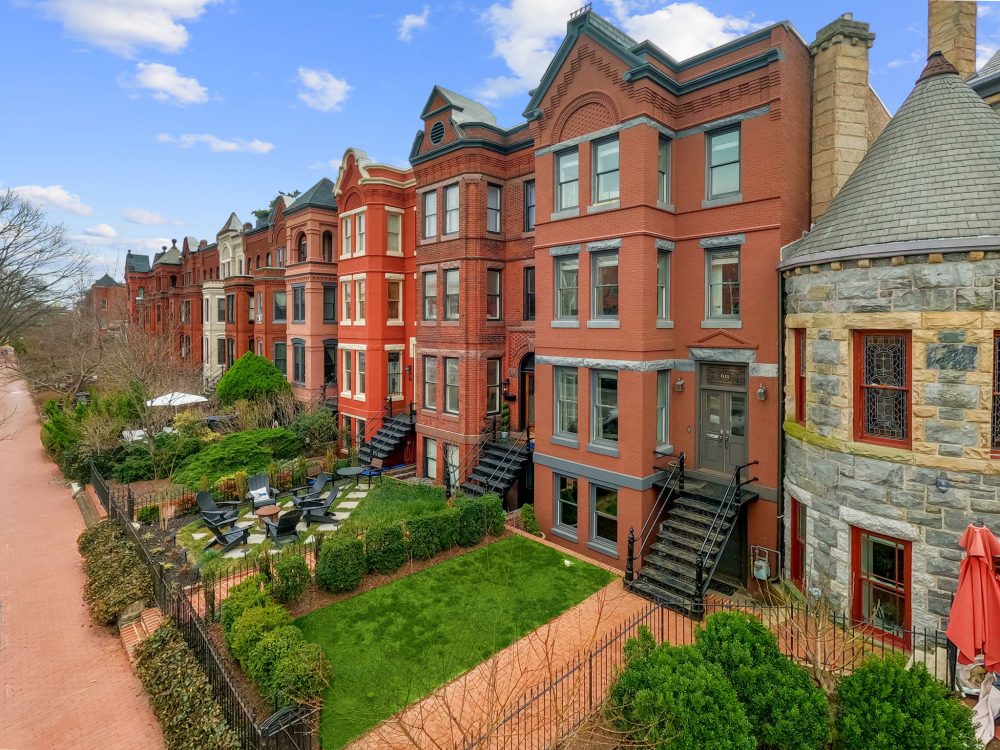 611 Maryland Ave NE at Stanton Park!